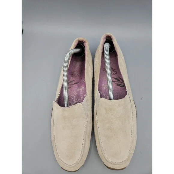 Columbia Women's Slip On  Comfort Loafer Shoes Suede Sz 10 Beige Casual Walk - Picture 8 of 11